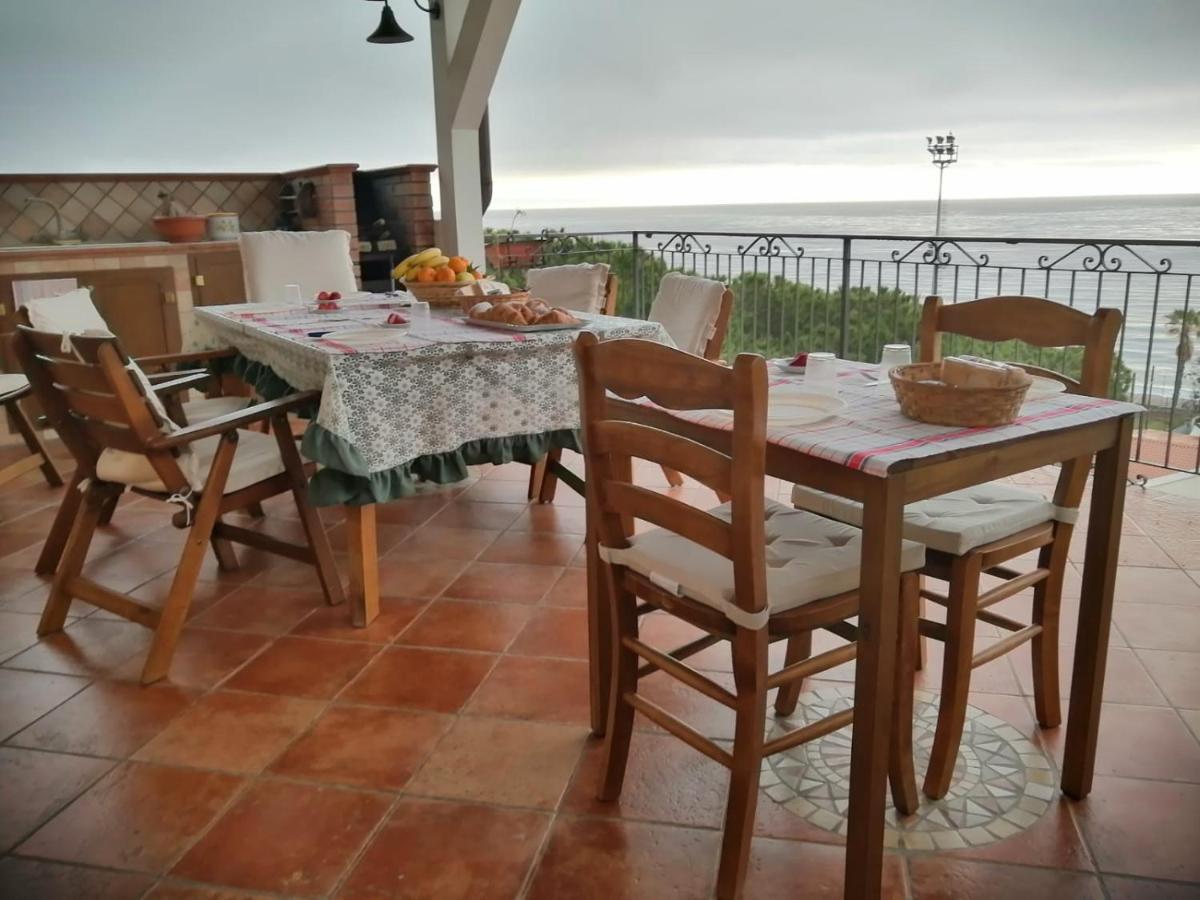 Le Spiagge Bed & Breakfast เลโตยานนี ภายนอก รูปภาพ
